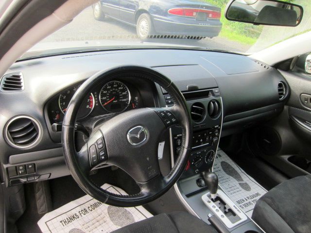 2006 Mazda 6 Laramie Pickup 4D 5 1/2 Ft