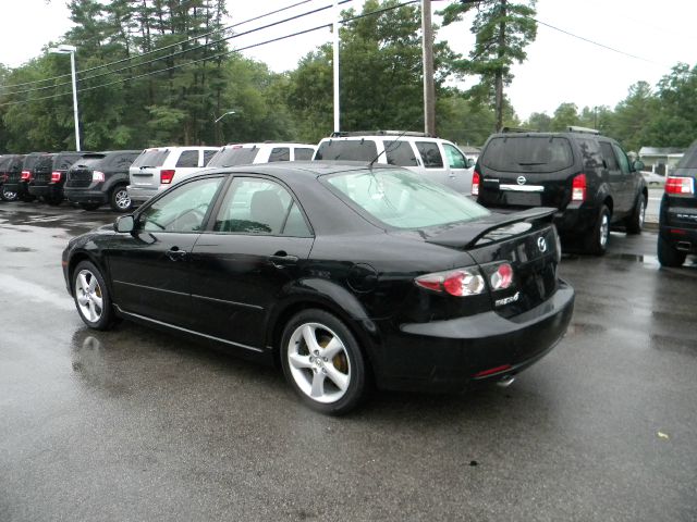 2006 Mazda 6 4dr Sdn 2.4L FWD