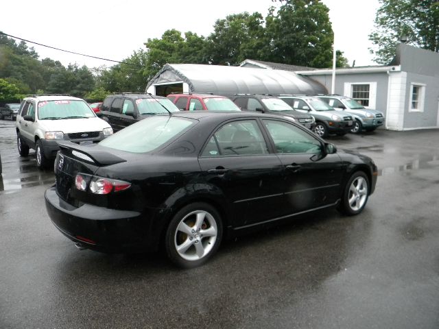 2006 Mazda 6 4dr Sdn 2.4L FWD