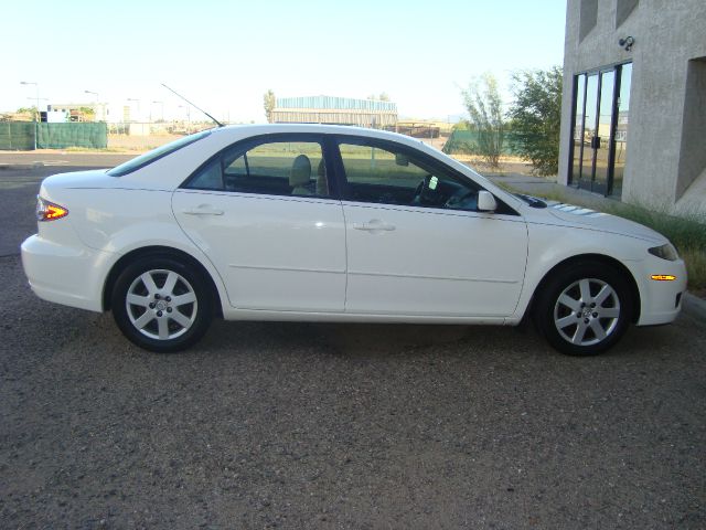 2006 Mazda 6 4dr Sdn 2.4L FWD