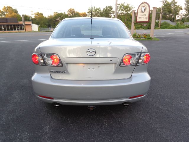 2006 Mazda 6 4dr Sdn 2.4L FWD