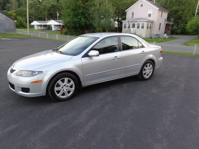 2006 Mazda 6 4dr Sdn 2.4L FWD