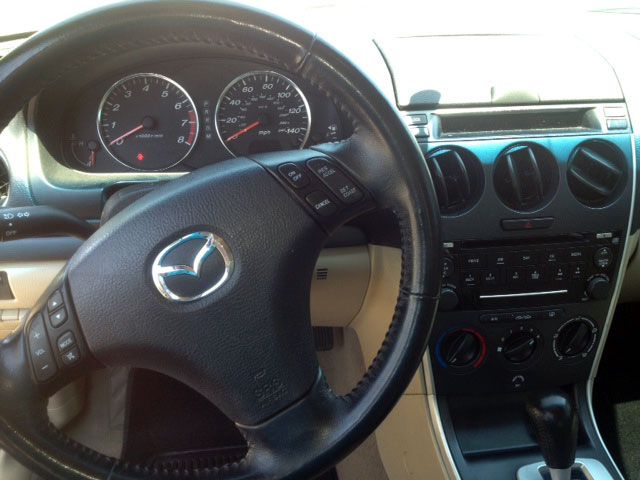 2006 Mazda 6 2010 Volkswagen SEL