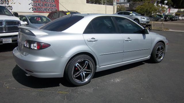 2006 Mazda 6 Laramie Pickup 4D 5 1/2 Ft