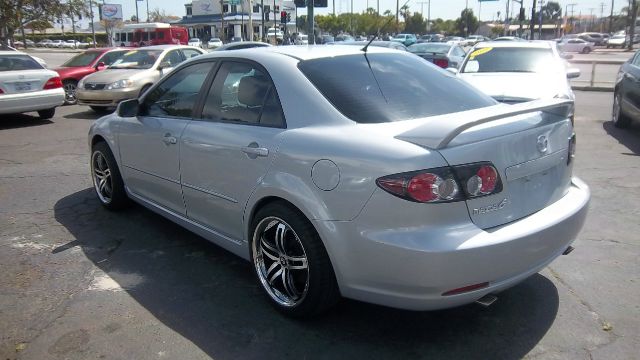 2006 Mazda 6 Laramie Pickup 4D 5 1/2 Ft