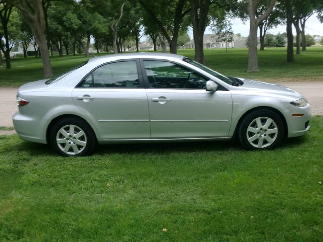 2006 Mazda 6 Laramie Pickup 4D 5 1/2 Ft
