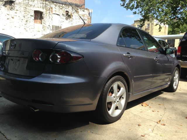 2007 Mazda 6 4dr Sdn 2.4L FWD