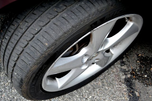 2007 Mazda 6 4dr Sdn 2.4L FWD