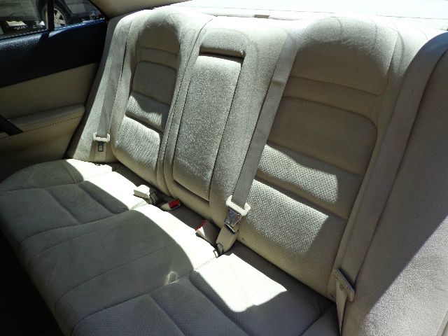 2007 Mazda 6 4dr Sdn 2.4L FWD