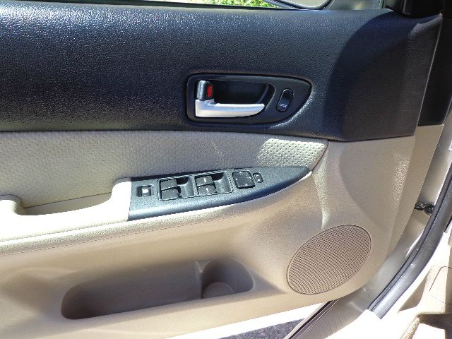 2007 Mazda 6 4dr Sdn 2.4L FWD