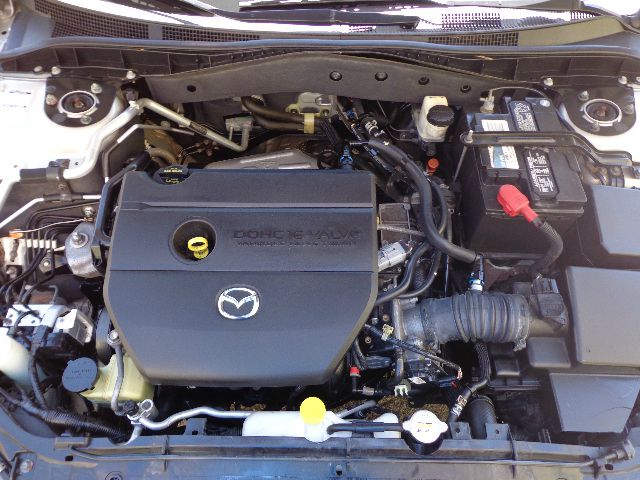 2007 Mazda 6 4dr Sdn 2.4L FWD