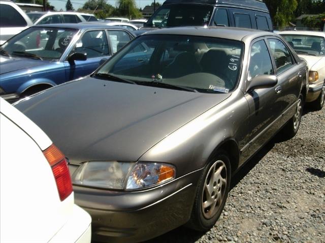 2000 Mazda 626 5dr HB