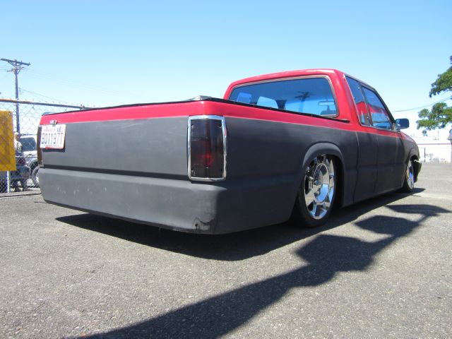 1986 Mazda B-Series 2WD Crew Cab 140.5 Outdoorsman