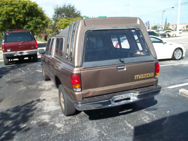 1994 Mazda B-Series Sle25004x4