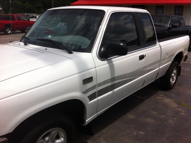 1997 Mazda B-Series 4D Truck