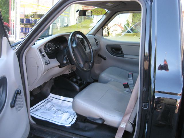 2000 Mazda B-Series 740il 4dr Sdn Sedan