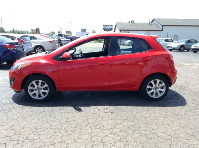 2013 Mazda Mazda2 Lariat XL