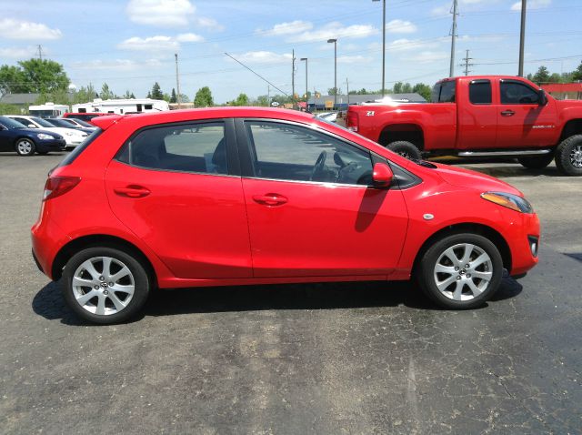 2013 Mazda Mazda2 Lariat XL