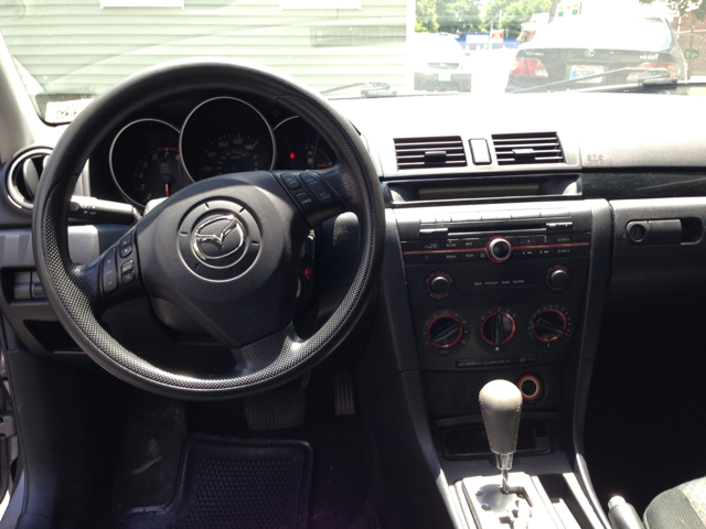 2006 Mazda Mazda3 3.9L LT
