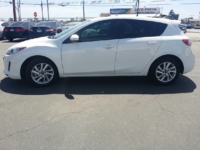 2013 Mazda Mazda3 Roadtrek