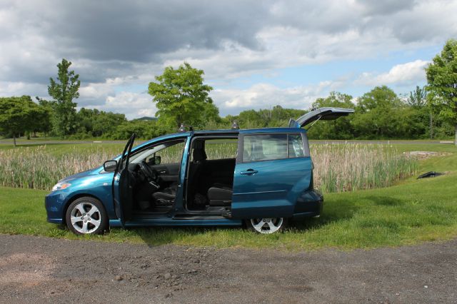 2006 Mazda Mazda5 XLT Superduty Turbo Diesel