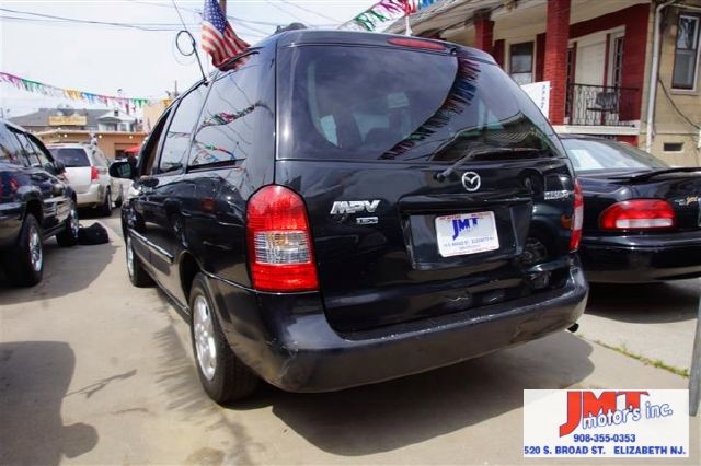 2001 Mazda MPV LW2