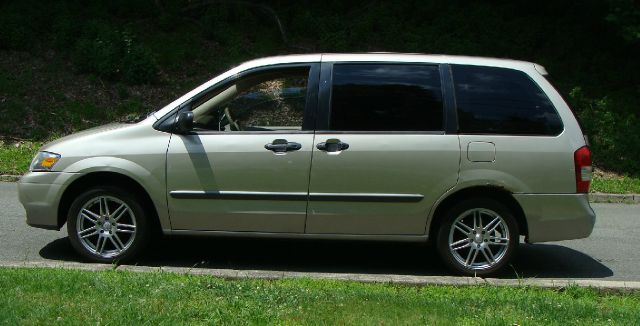 2001 Mazda MPV L.T. 4-w.d. 5.3L