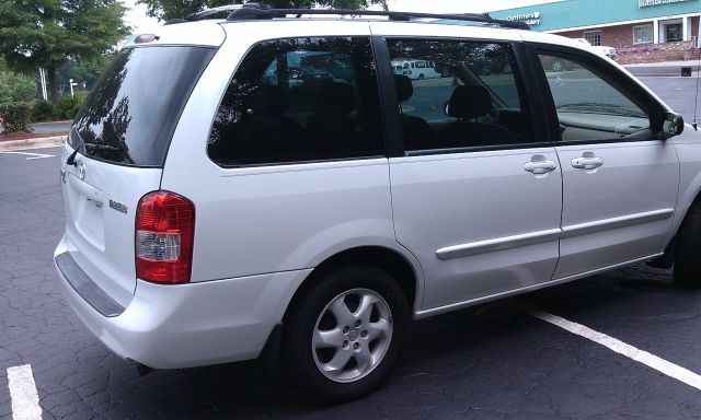 2001 Mazda MPV LW2