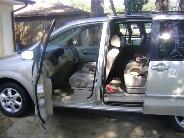 2001 Mazda MPV Unknown