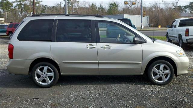 2002 Mazda MPV LW2