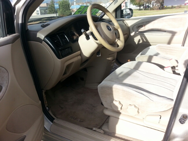 2003 Mazda MPV Quadcab Laramie