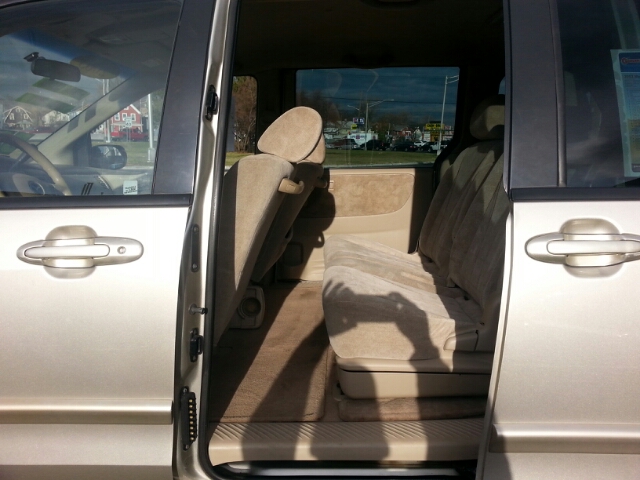 2003 Mazda MPV Quadcab Laramie