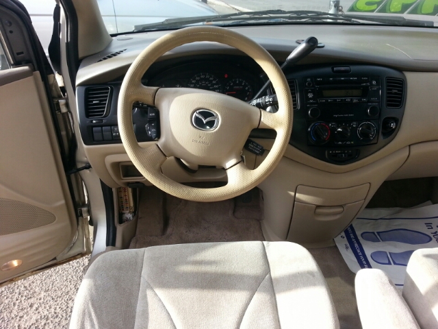 2003 Mazda MPV Quadcab Laramie