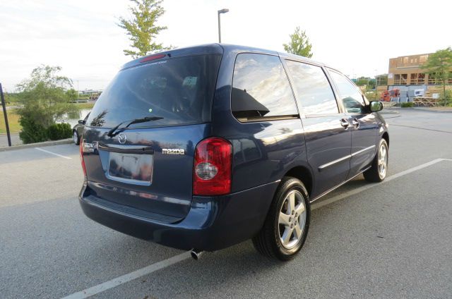 2003 Mazda MPV LW2