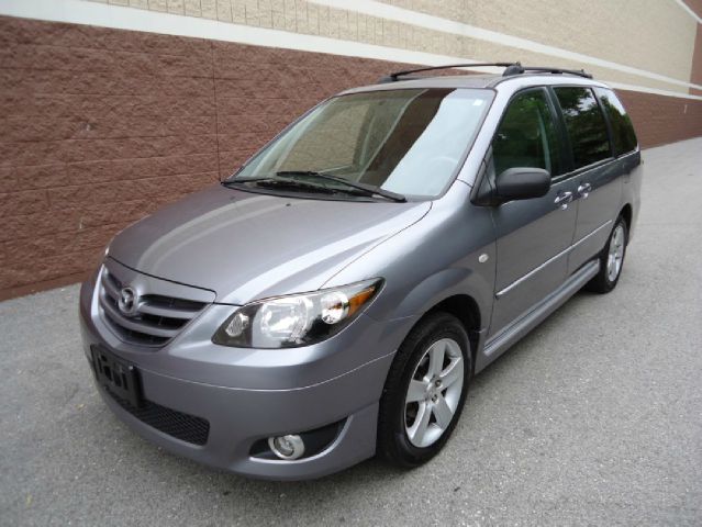 2004 Mazda MPV LW2