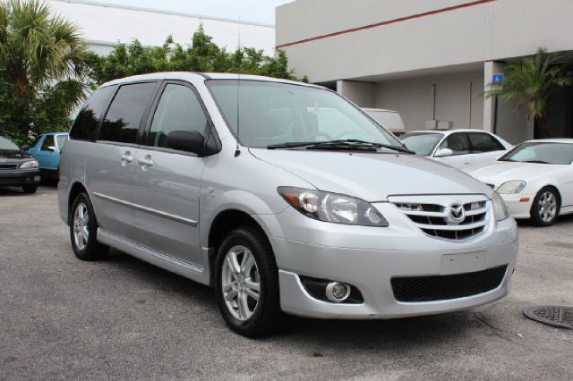 2004 Mazda MPV LW2