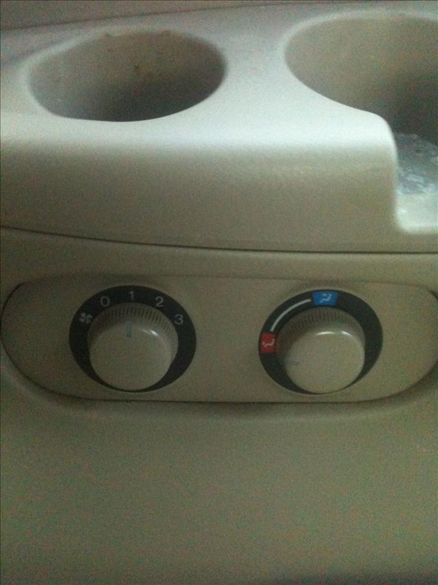 2004 Mazda MPV Unknown