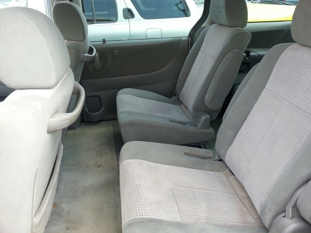 2004 Mazda MPV Quadcab Laramie