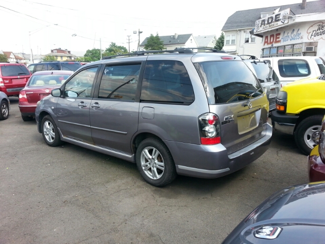 2004 Mazda MPV Quadcab Laramie