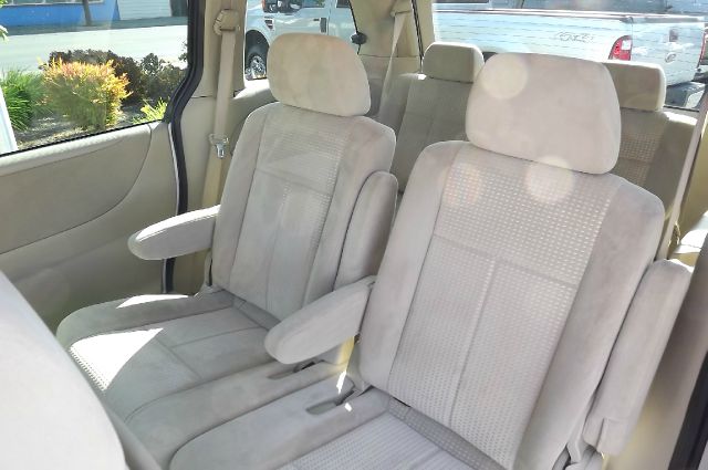 2005 Mazda MPV Elk Conversion Van