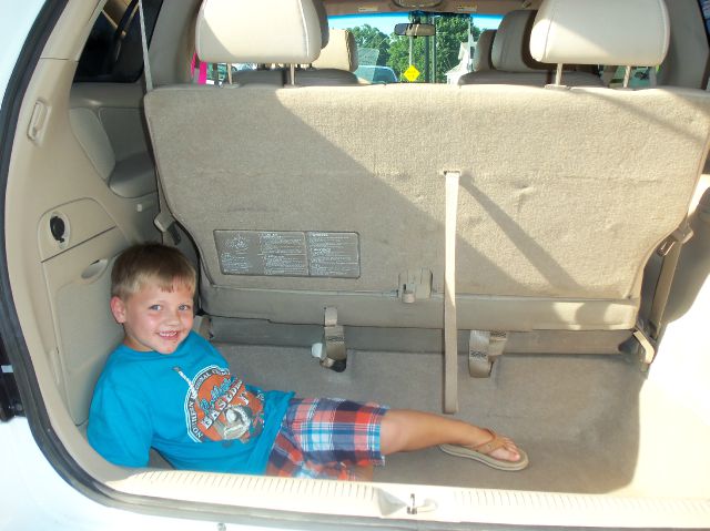 2005 Mazda MPV Eddie Bauer4x4