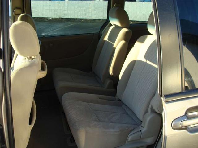 2006 Mazda MPV Unknown