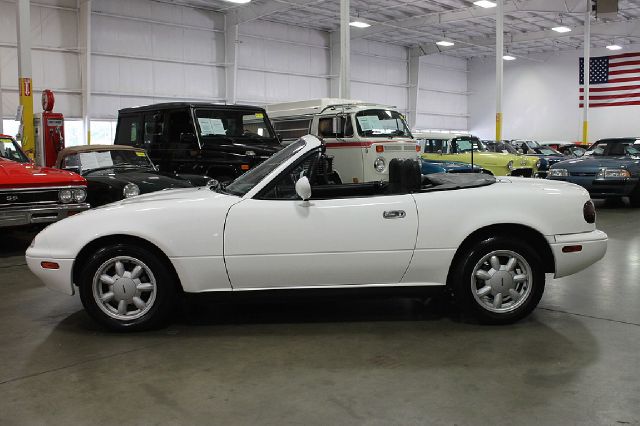 1990 Mazda MX-5 Miata Base