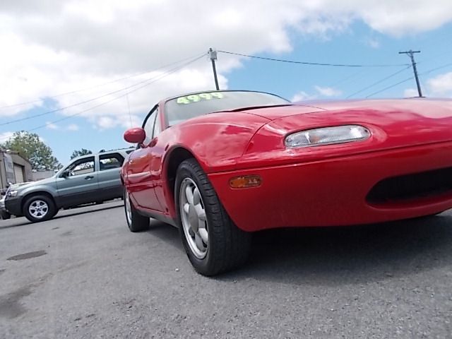 1990 Mazda MX-5 Miata Marlin