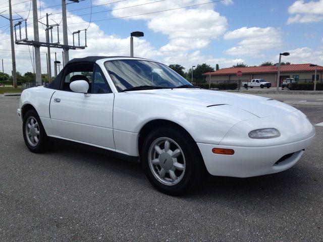 1992 Mazda MX-5 Miata 4dr 2.9L Twin Turbo AWD SUV