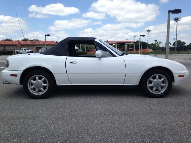 1992 Mazda MX-5 Miata 4dr 2.9L Twin Turbo AWD SUV