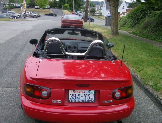 1995 Mazda MX-5 Miata Base XE GLE GXE