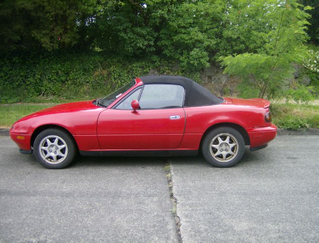 1995 Mazda MX-5 Miata Base XE GLE GXE