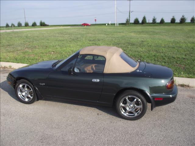 1997 Mazda MX-5 Miata Base XE GLE GXE