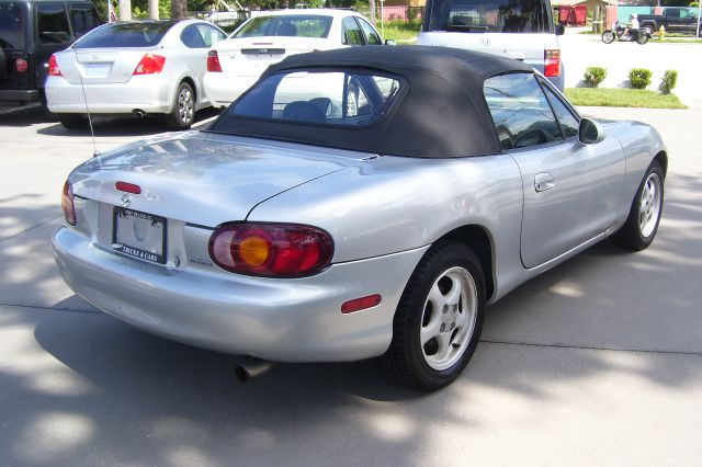 1999 Mazda MX-5 Miata Base